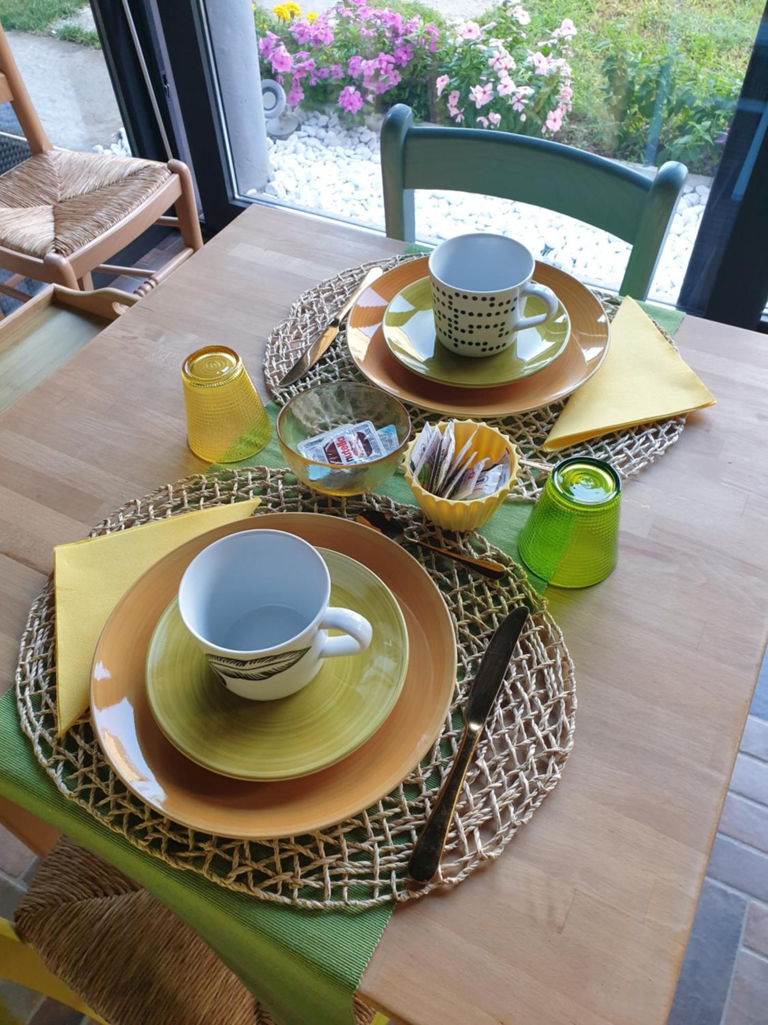Le Tre Arti Bed & Breakfast Gavirate Exterior foto