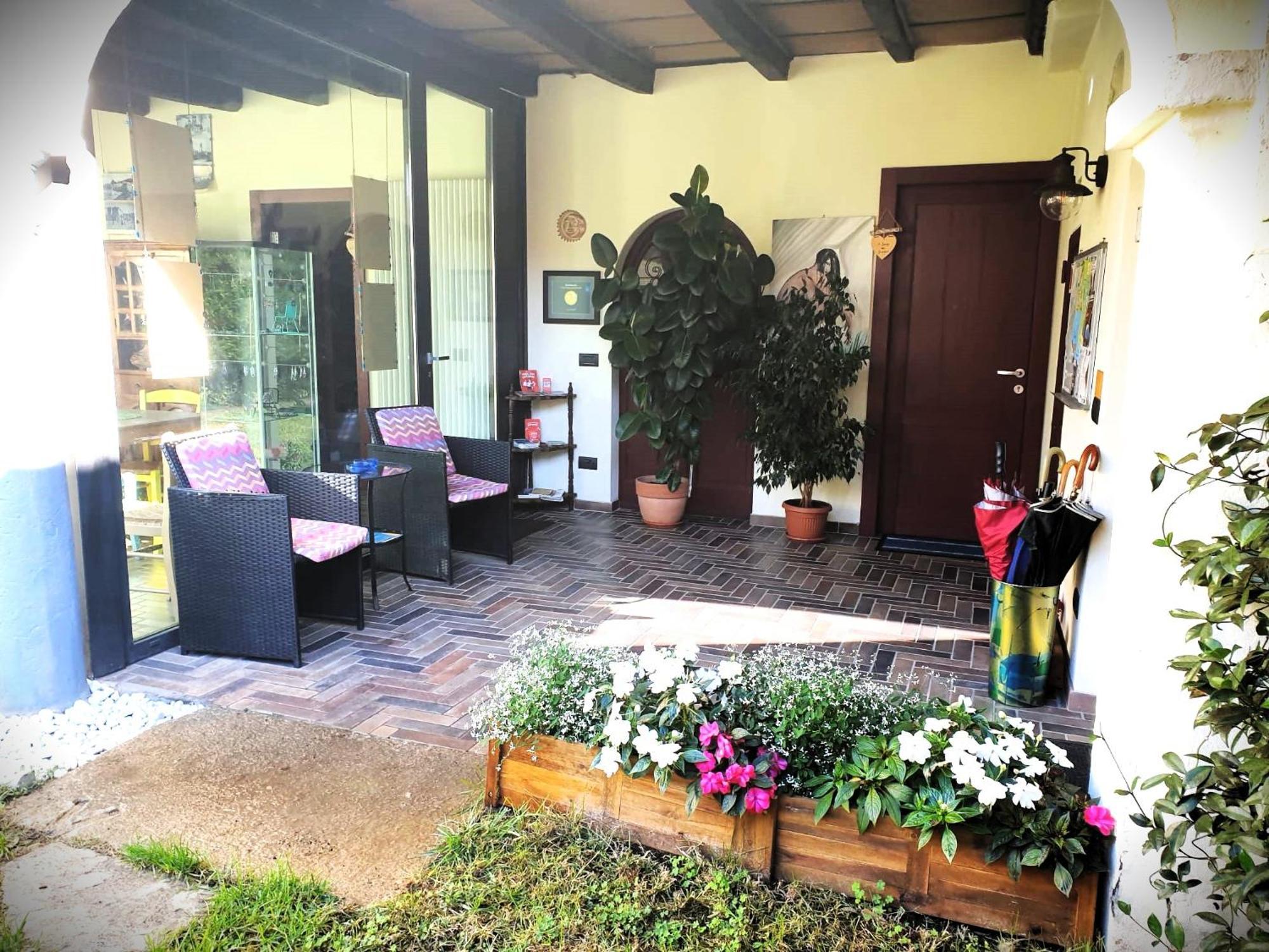 Le Tre Arti Bed & Breakfast Gavirate Exterior foto